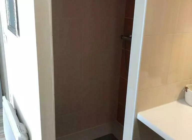 ペンション Chambre D Hôtes Indépendante Dans Village Médiéval