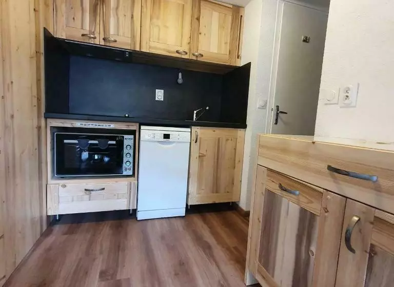 Résidence Les Avenieres   3 Pièces Pour 8 Personnes 144