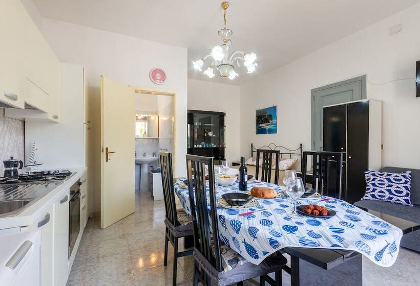 Air Conditioned Studio Near The Sea With Wi Fi Garden And Bike