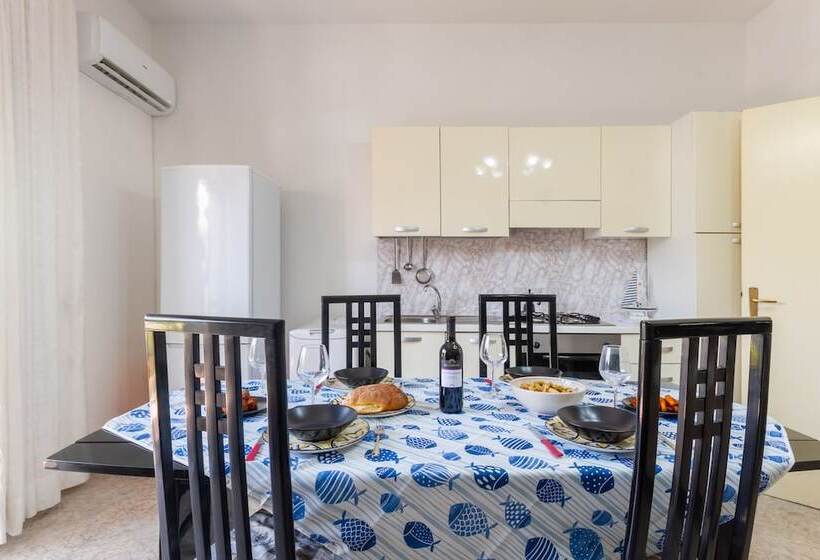 Air Conditioned Studio Near The Sea With Wi Fi Garden And Bike