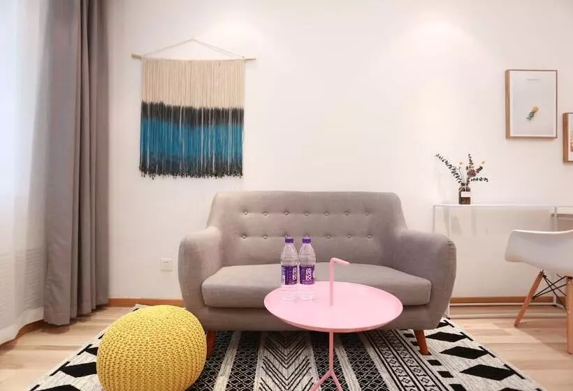 هتل Lab Hostel