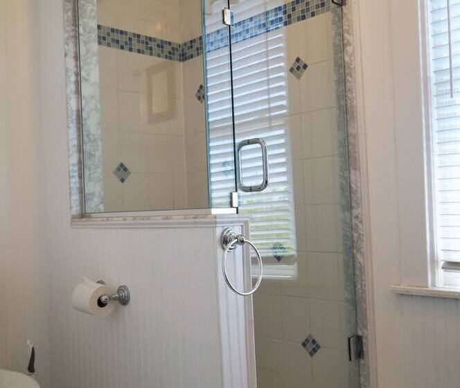 Short Sands View Y770 G Beautiful, Large Home Short Walk Through A Neighborhood To Short Sands Beach