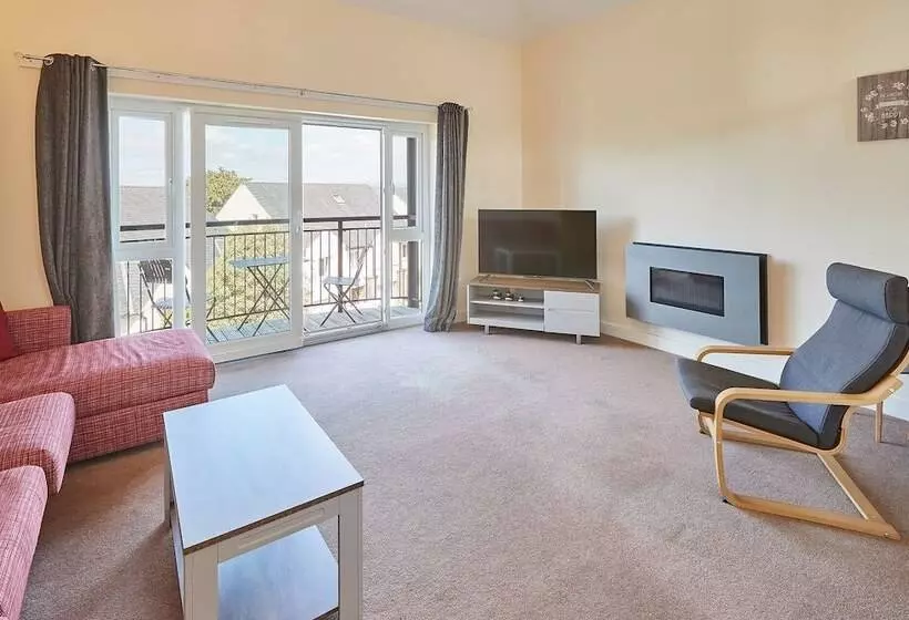 Host Stay Farrers View