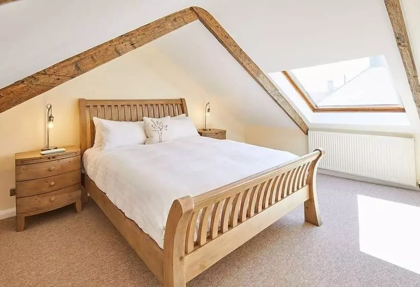 Host & Stay   Eden Cottage