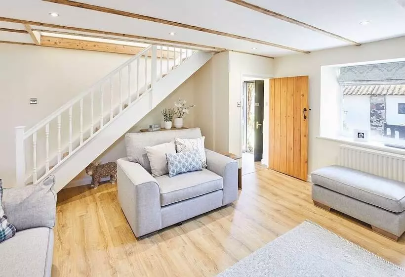 Host & Stay   Eden Cottage