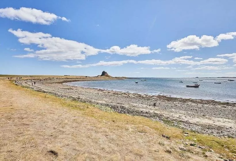 Host & Stay   Eden Cottage