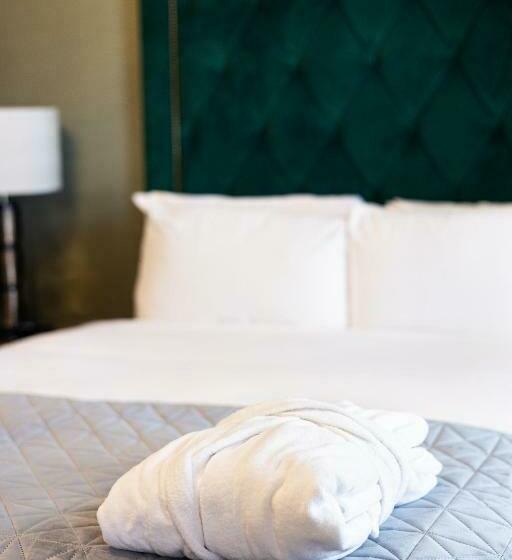 Отель Magmell Townhouse