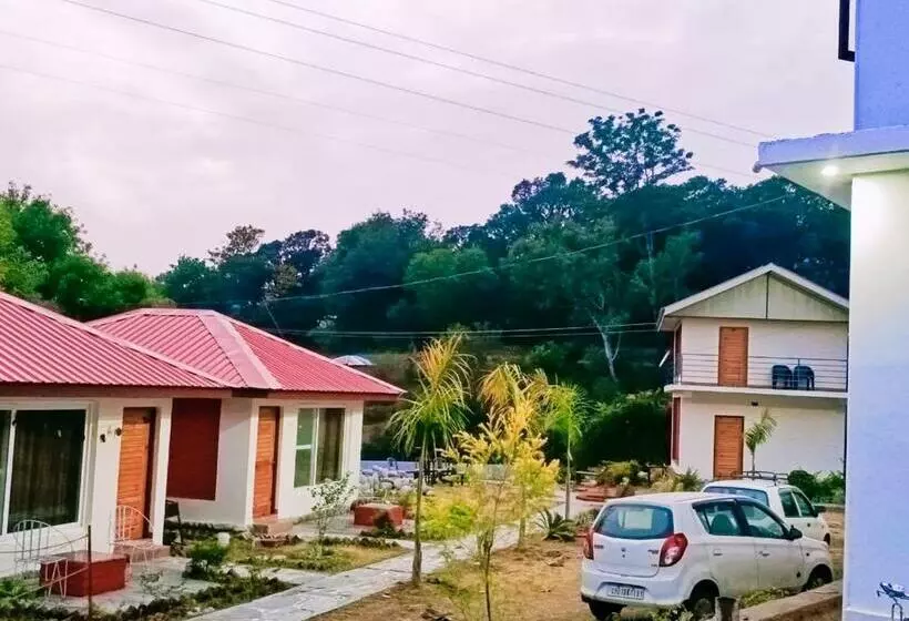 هتل Resort The Himalayan Odyssey And Cottages