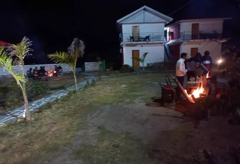هتل Resort The Himalayan Odyssey And Cottages