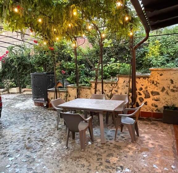 پانسیون Luxury Apartments Teodora