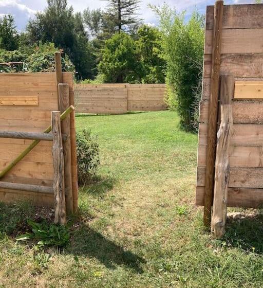 بنسيون Mas Paradiso