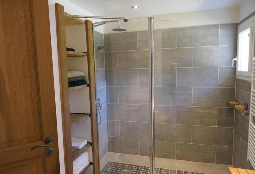 بنسيون Mas Paradiso