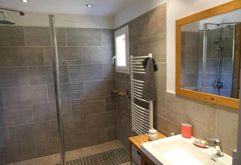 بنسيون Mas Paradiso