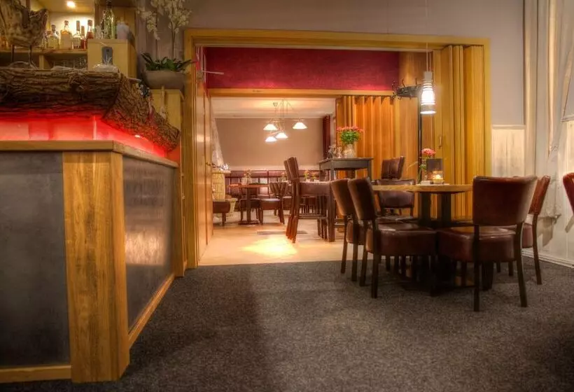 Restaurant Und Pension Zur Nassen Ecke