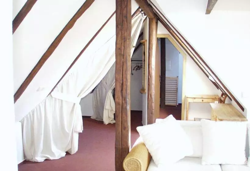 Restaurant Und Pension Zur Nassen Ecke