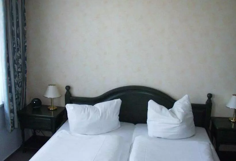 Restaurant Und Pension Zur Nassen Ecke