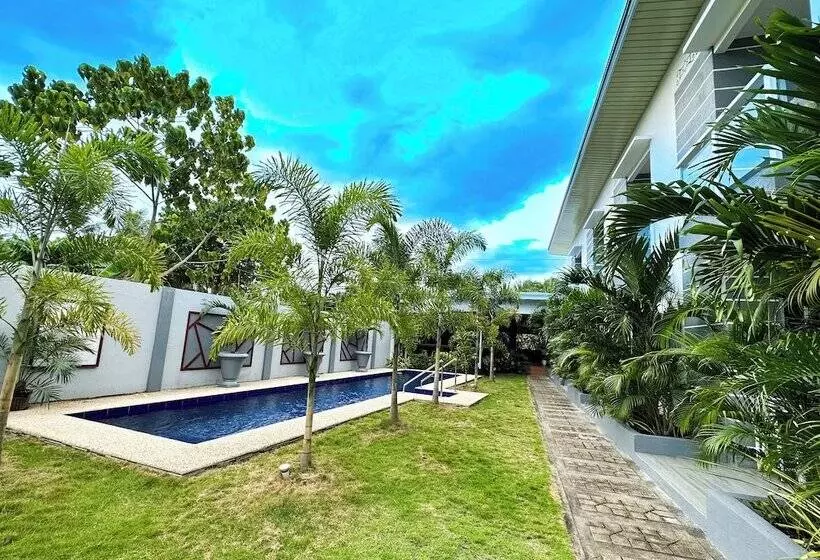 Sapphire Boutique Resort