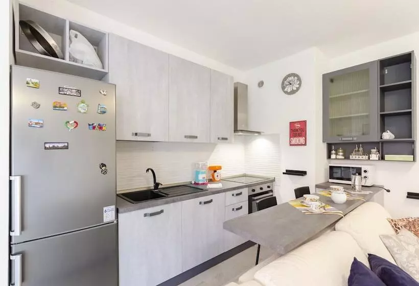 Joivy Flat With Terrace & Parking