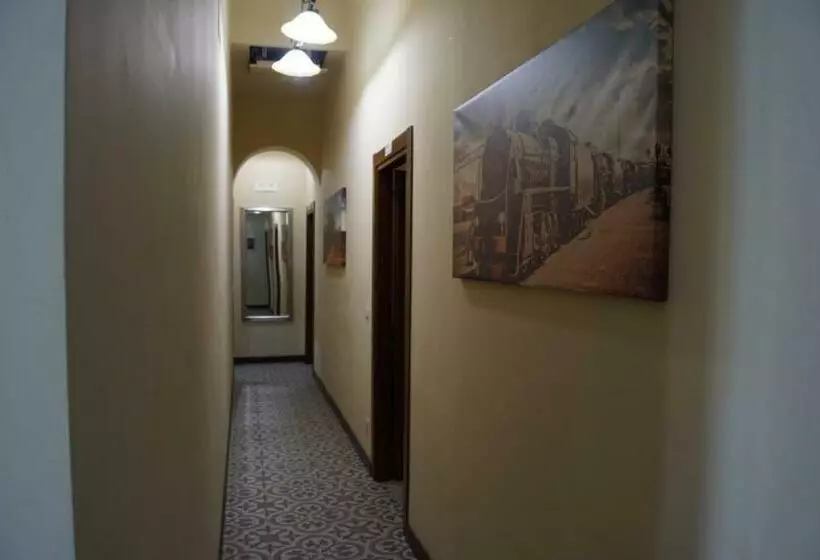 تختخواب و صبحانه La Stazione