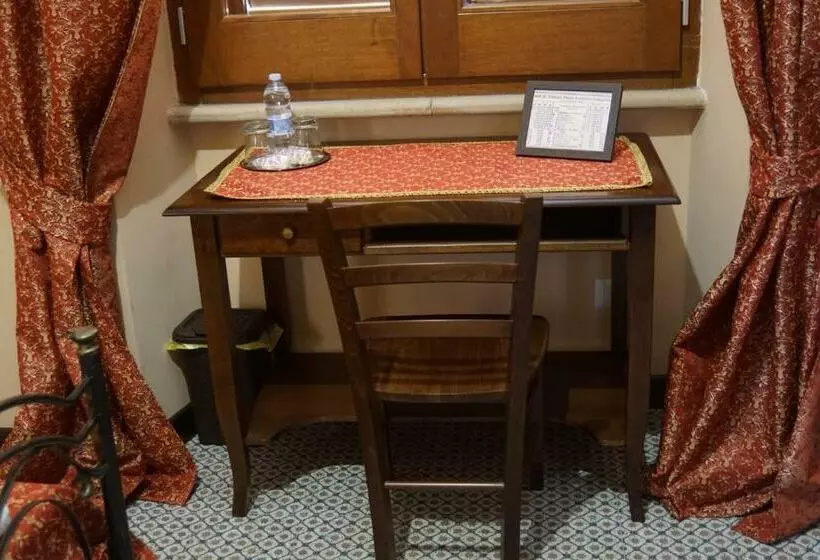 تختخواب و صبحانه La Stazione