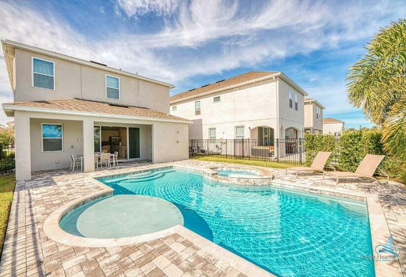 Newly Built Luxury 5bd Home W Private Pool & Spa