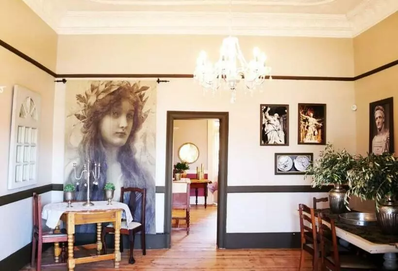 Majatalo Romantika Guesthouse