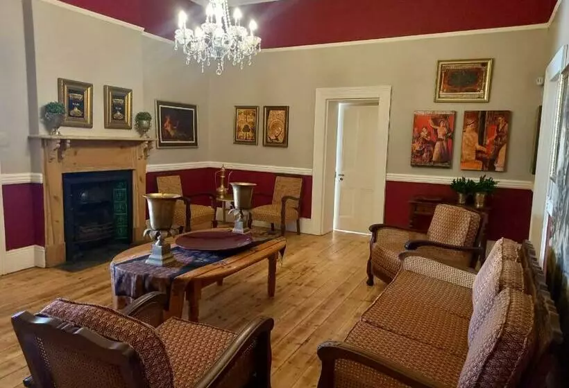 Majatalo Romantika Guesthouse