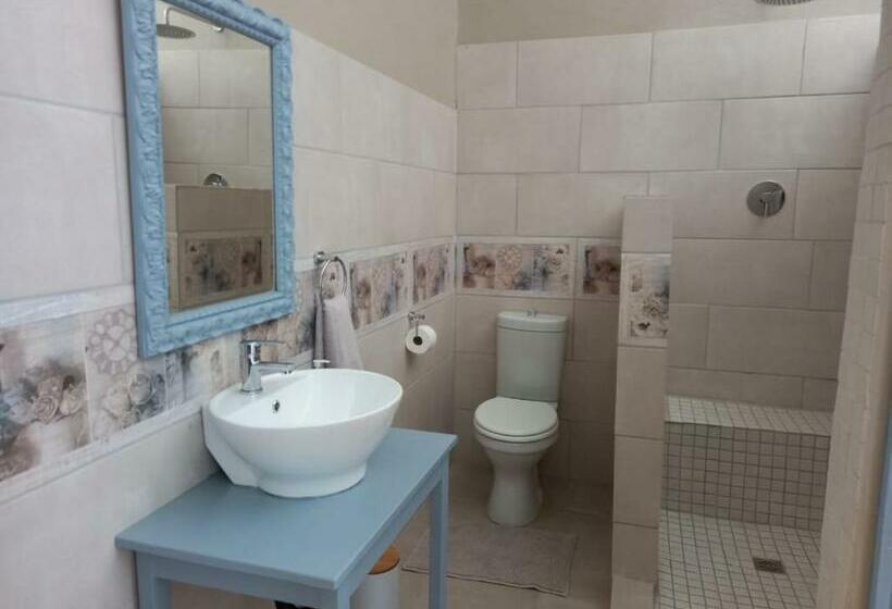 بنسيون Romantika Guesthouse