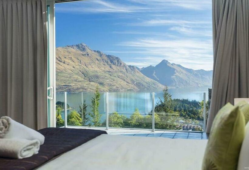 South View   Central With Stunning Views