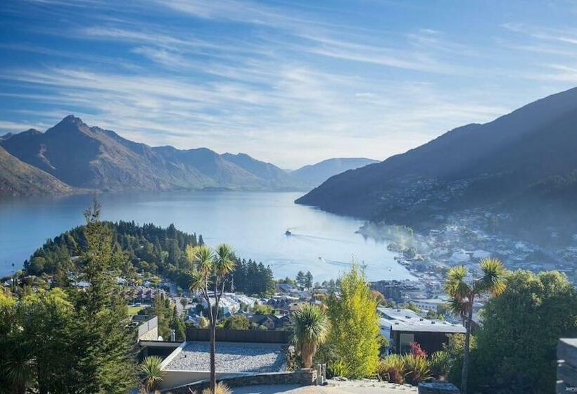 South View   Central With Stunning Views