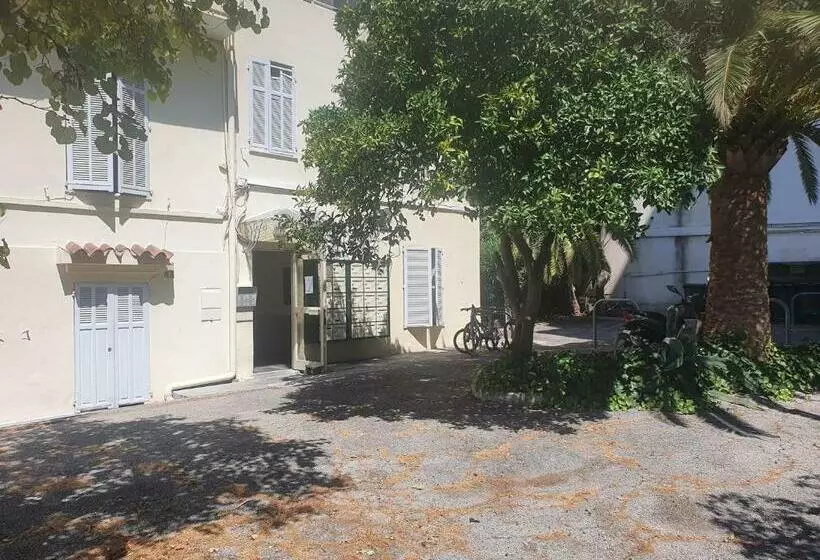 Les Palmiers Studio Cosy Proche Plages Et Centre