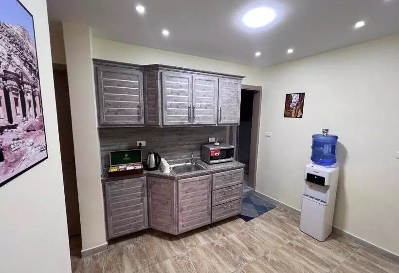 Z3 Hostel