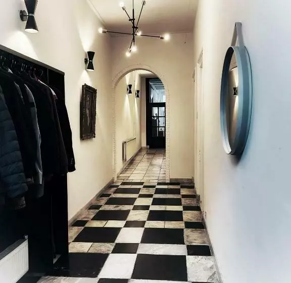 Elf Bed And Breakfast