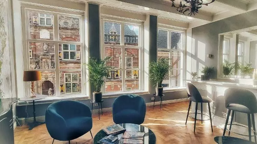 Elf Bed And Breakfast