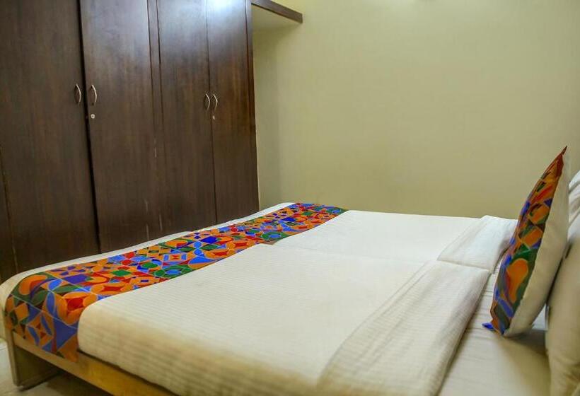 Fabhotel Hibiscus Stays   Nr Sholinganallur Water Lake & Vgp Aqua Kingdom
