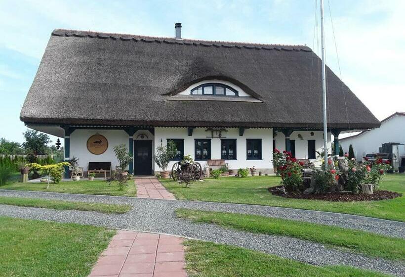 Hotel Agropensiunea Beluga