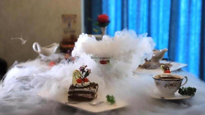 Hotel James Joyce Coffetel Golmud Huaxing Plaza Branch