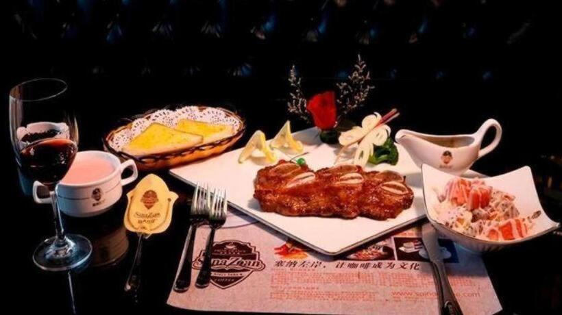 Hotel James Joyce Coffetel Golmud Huaxing Plaza Branch