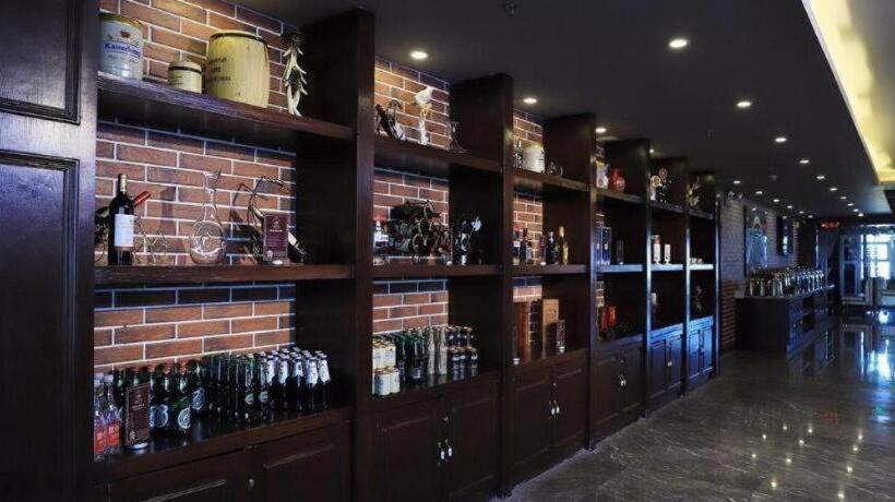 Hotel James Joyce Coffetel Golmud Huaxing Plaza Branch