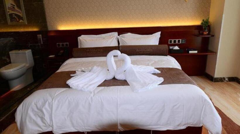 Hotel James Joyce Coffetel Golmud Huaxing Plaza Branch