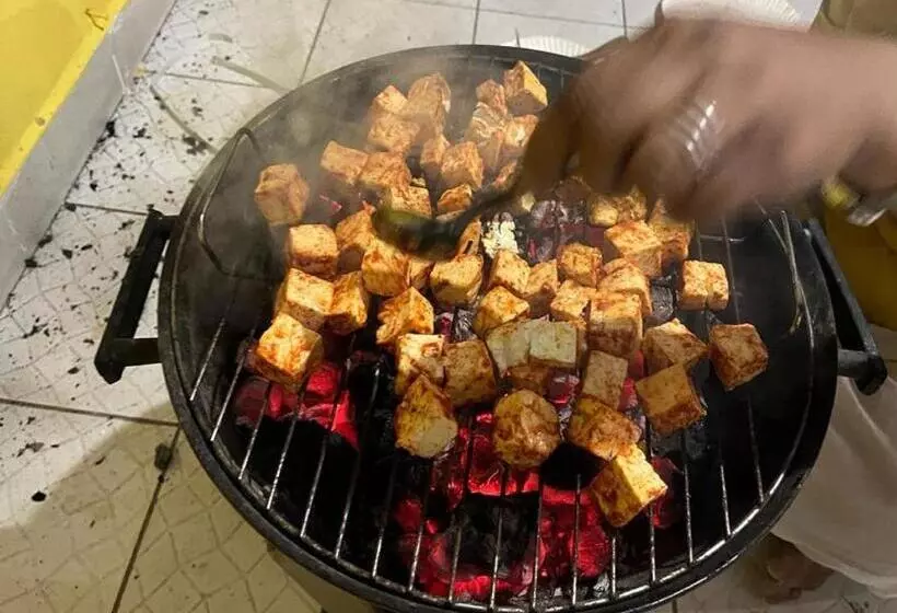 Hotelli Orange Orchid 6bhk Private Pool Villa