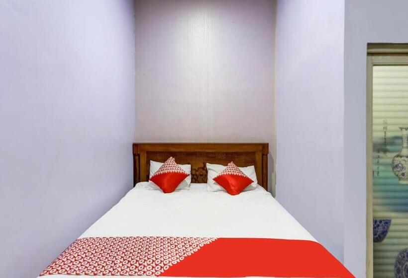فندق Oyo 91298 Rumah Cantik Homestay