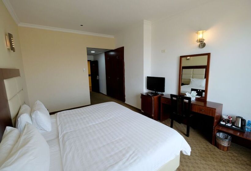 هتل Red Crescent Guesthouse