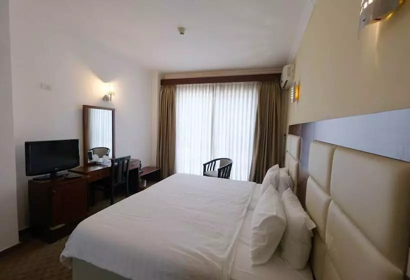 هتل Red Crescent Guesthouse