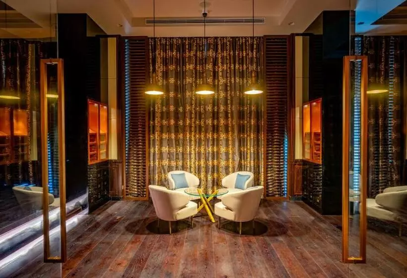 ホテル Rixos Marina Abu Dhabi