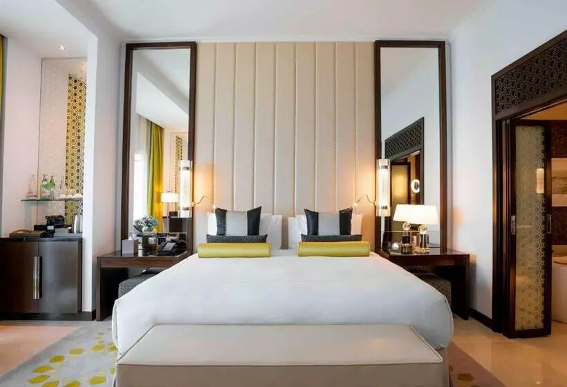 ホテル Rixos Marina Abu Dhabi