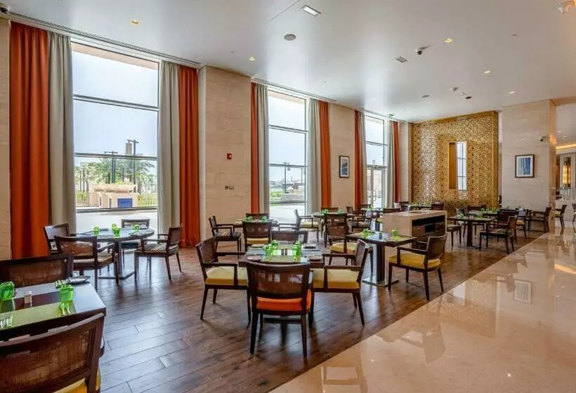 ホテル Rixos Marina Abu Dhabi