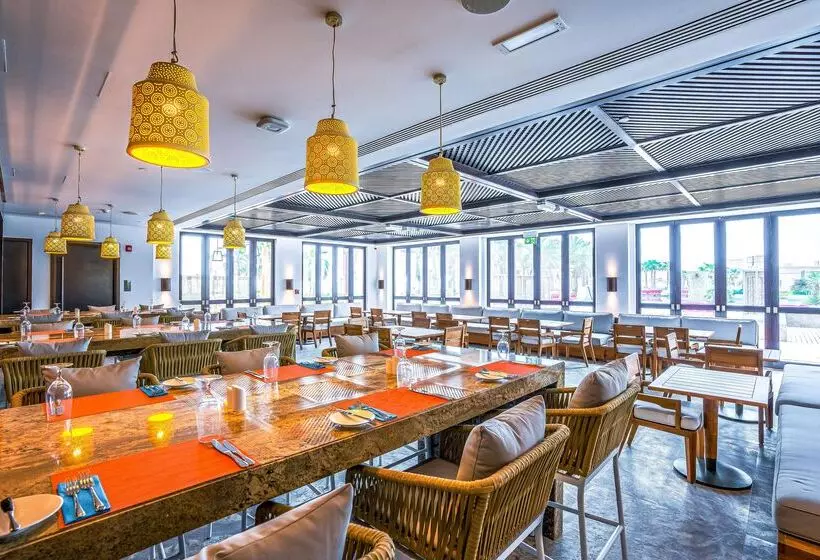 ホテル Rixos Marina Abu Dhabi