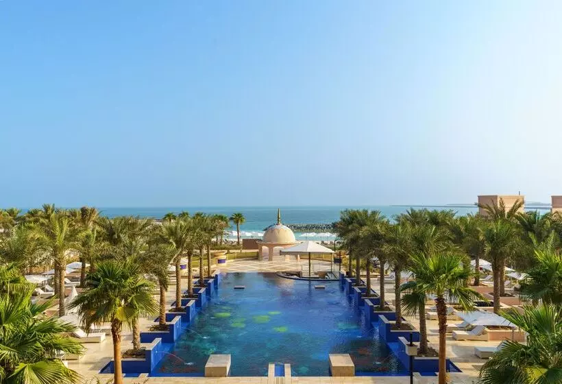 ホテル Rixos Marina Abu Dhabi