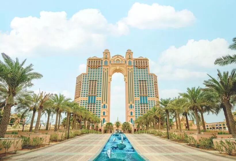 ホテル Rixos Marina Abu Dhabi